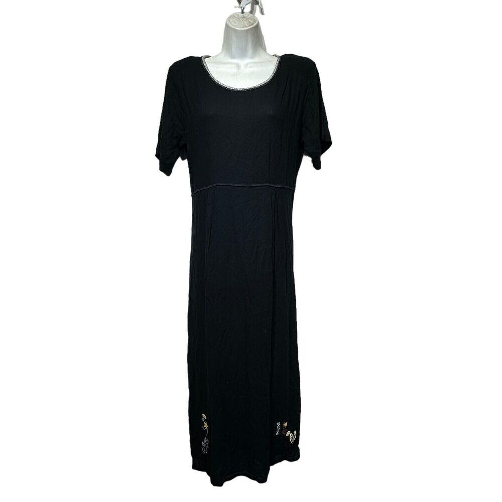 alexandria pierce black Short sleeve Button detail embroidered maxi dress Size S